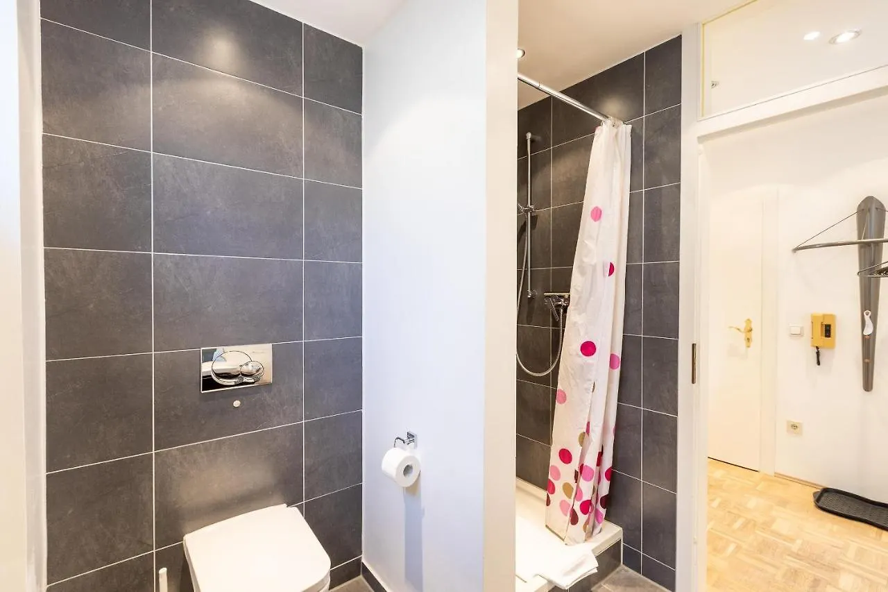 Pensión Serviced Appartement München Messe Alemania